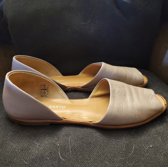 Nude Franco Sarto flat leather sandals size 39 in excellent condition! - Picture 3 of 6